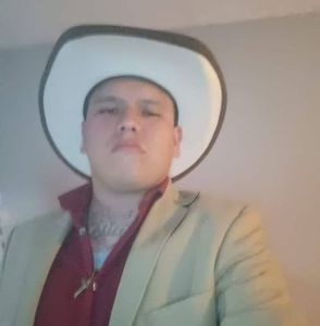 Meet your Posher, Cesar